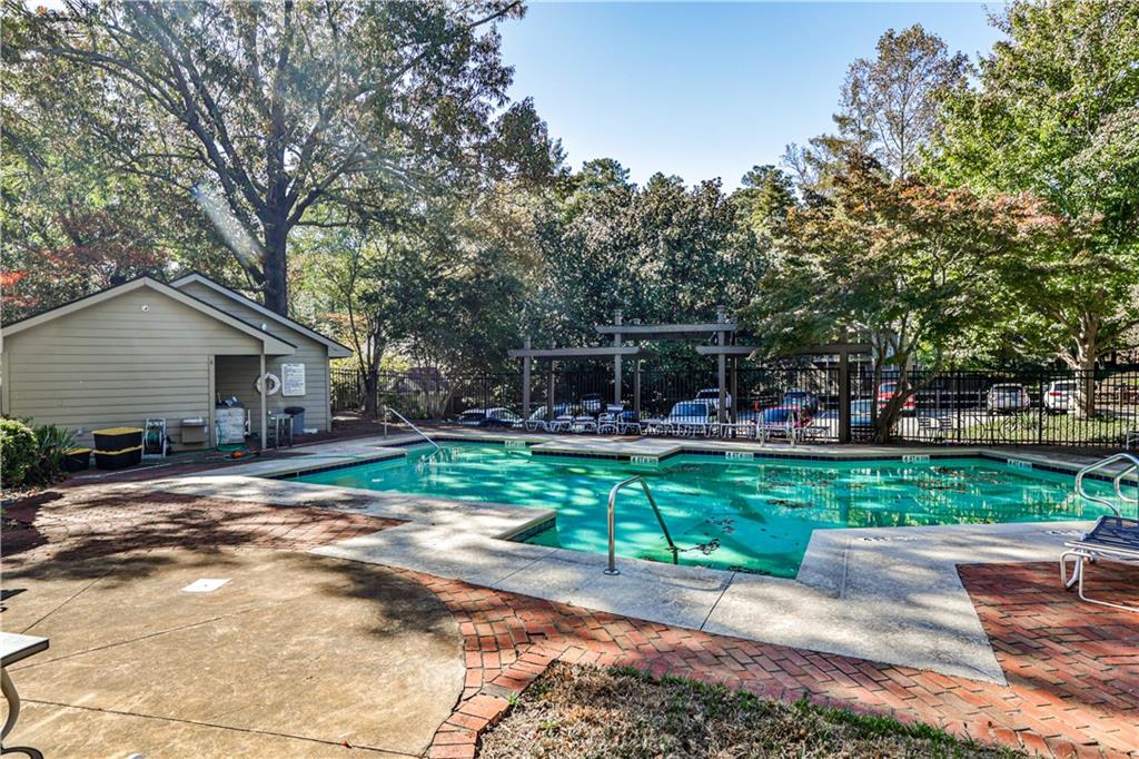 2901 Lenox - Residential