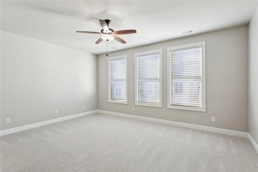 Sandy Springs, Georgia 30342, United States, 3 Bedrooms Bedrooms, ,4 BathroomsBathrooms,Residential,Pending,216670