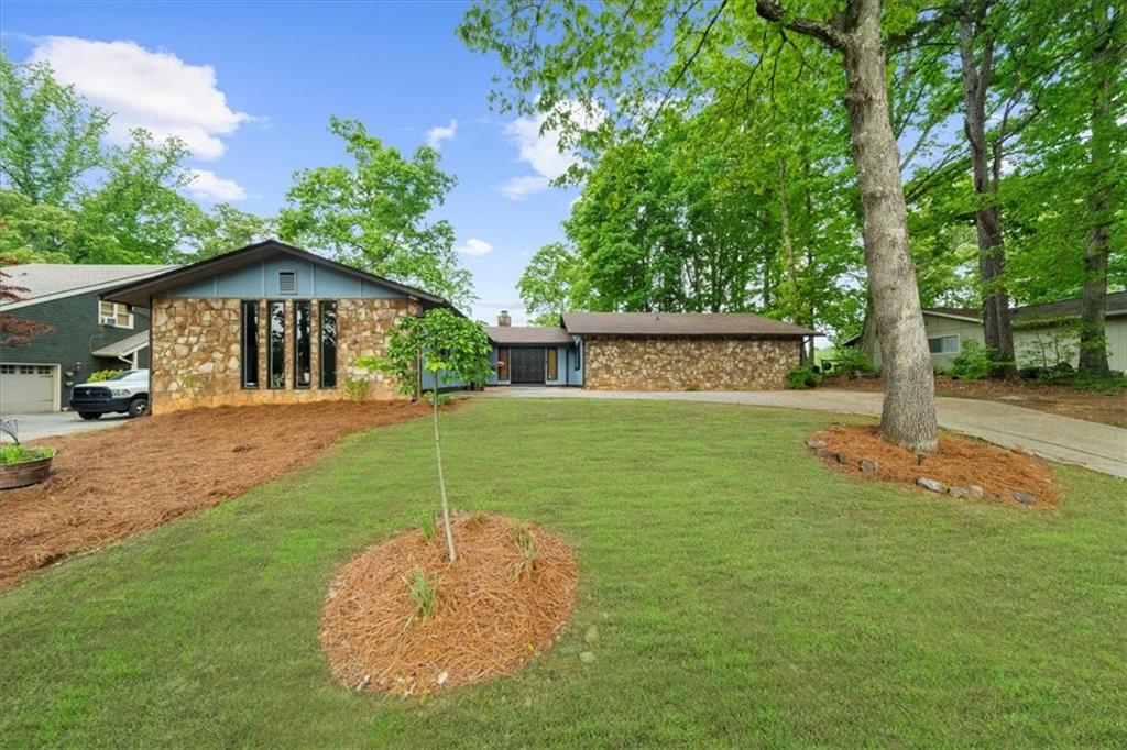 5742 Harbor Drive, Buford, Georgia image 3