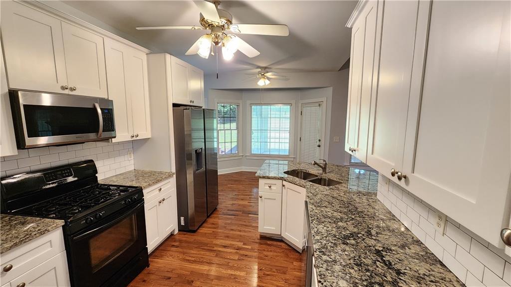 3858 Glenlake Drive, Douglasville, Georgia image 10