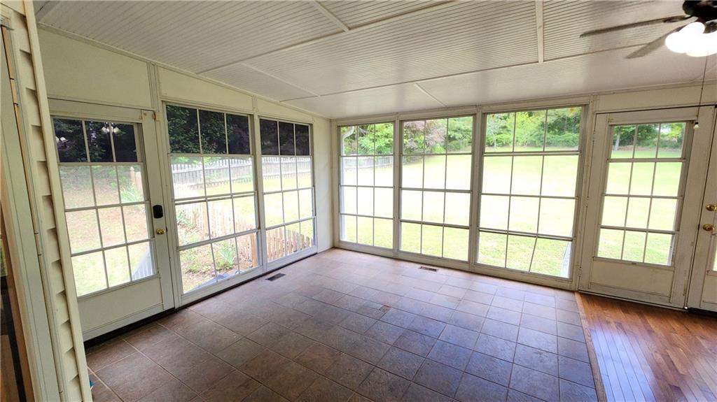 3858 Glenlake Drive, Douglasville, Georgia image 32