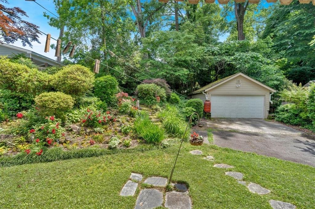 251 Beverly Road, Atlanta, Georgia image 9