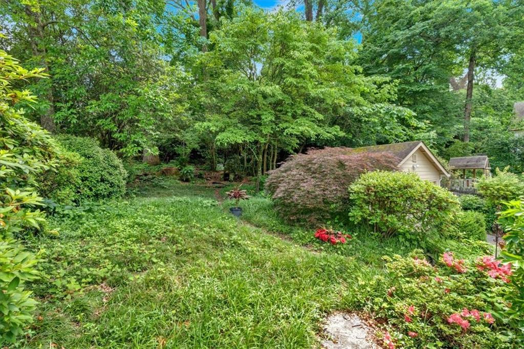 251 Beverly Road, Atlanta, Georgia image 6