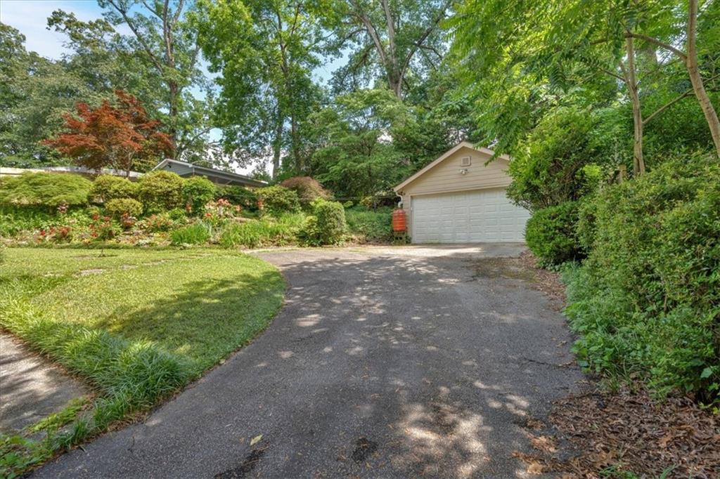 251 Beverly Road, Atlanta, Georgia image 10