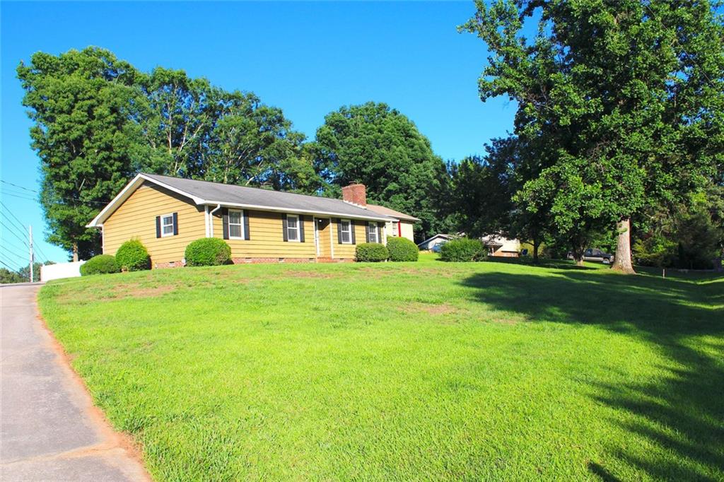 3101 Esther Drive