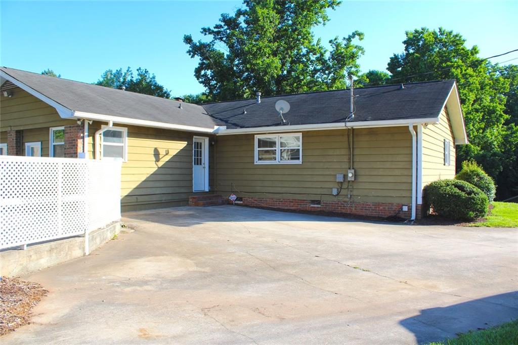 3101 Esther Drive