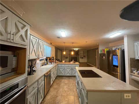 Homes For Sale - 215 Dix Lee On Drive<br/> Fayetteville, GA 30214