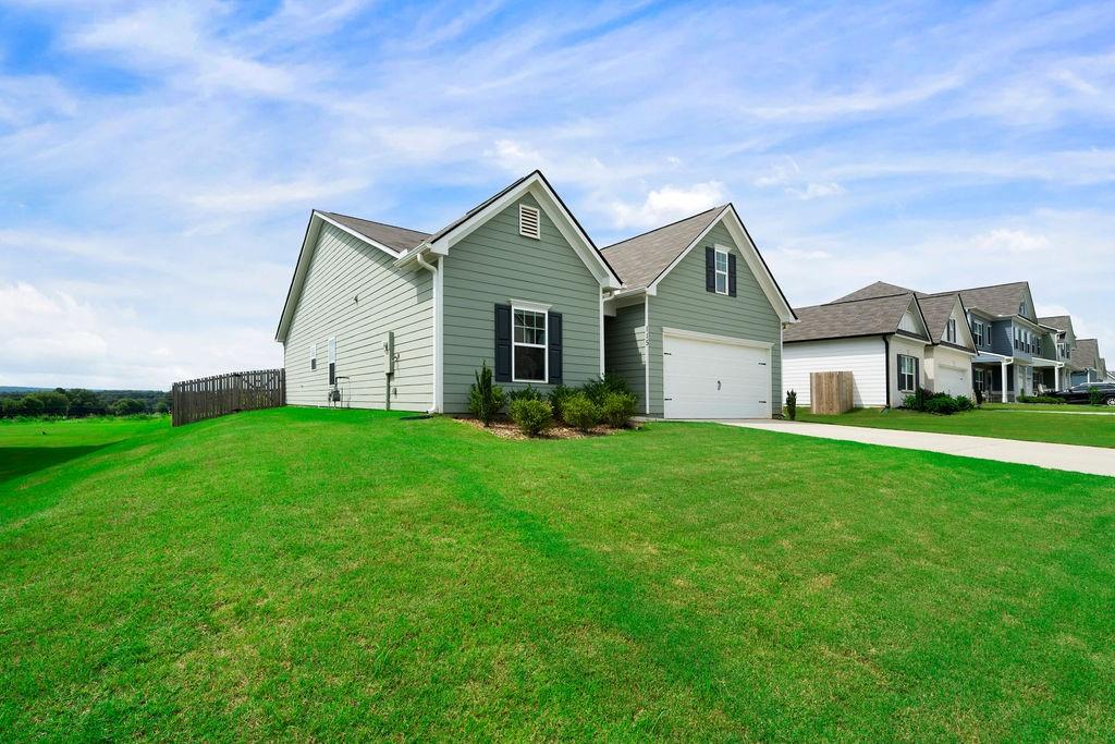115 Hadley Way SW