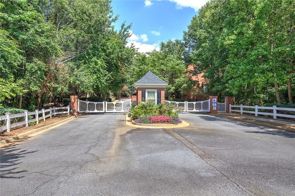 5205 Waters Edge Trail