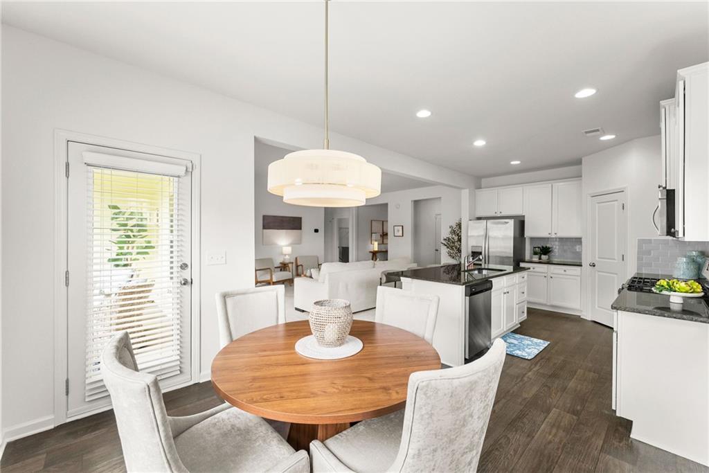 4511 Country Manor Walk