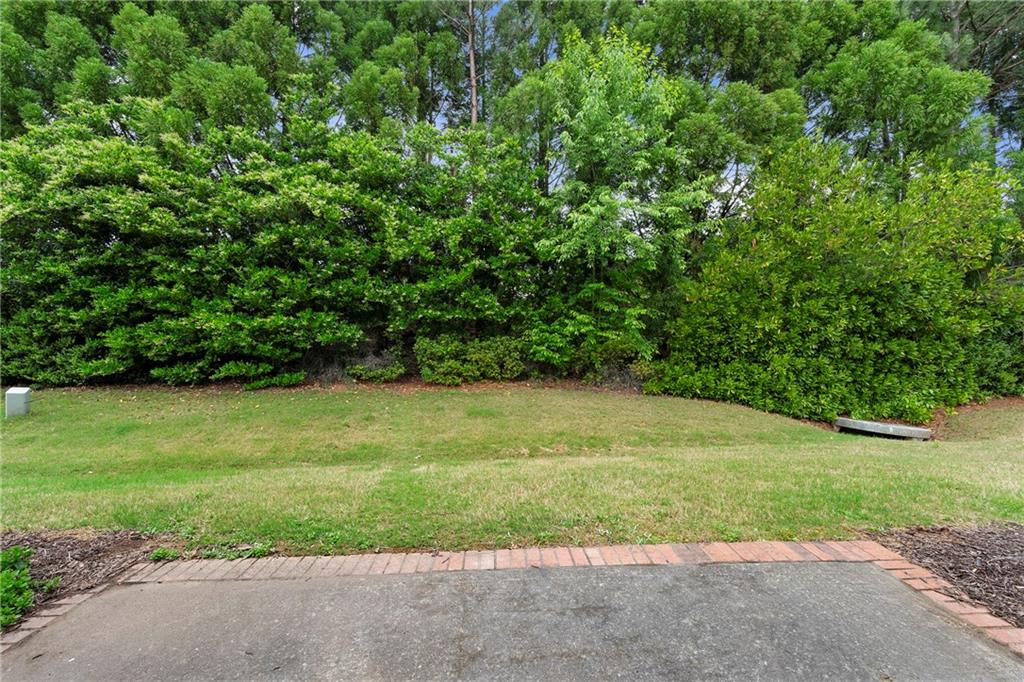 5654 Lawley Drive, Alpharetta, Georgia image 19