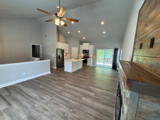 1812 Jessica Way