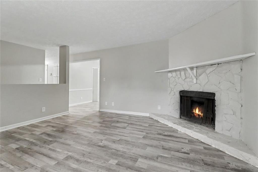 5487 Hall Circle