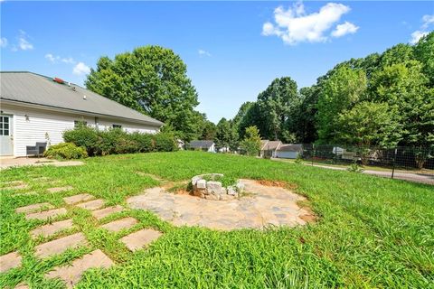 A home in Murrayville