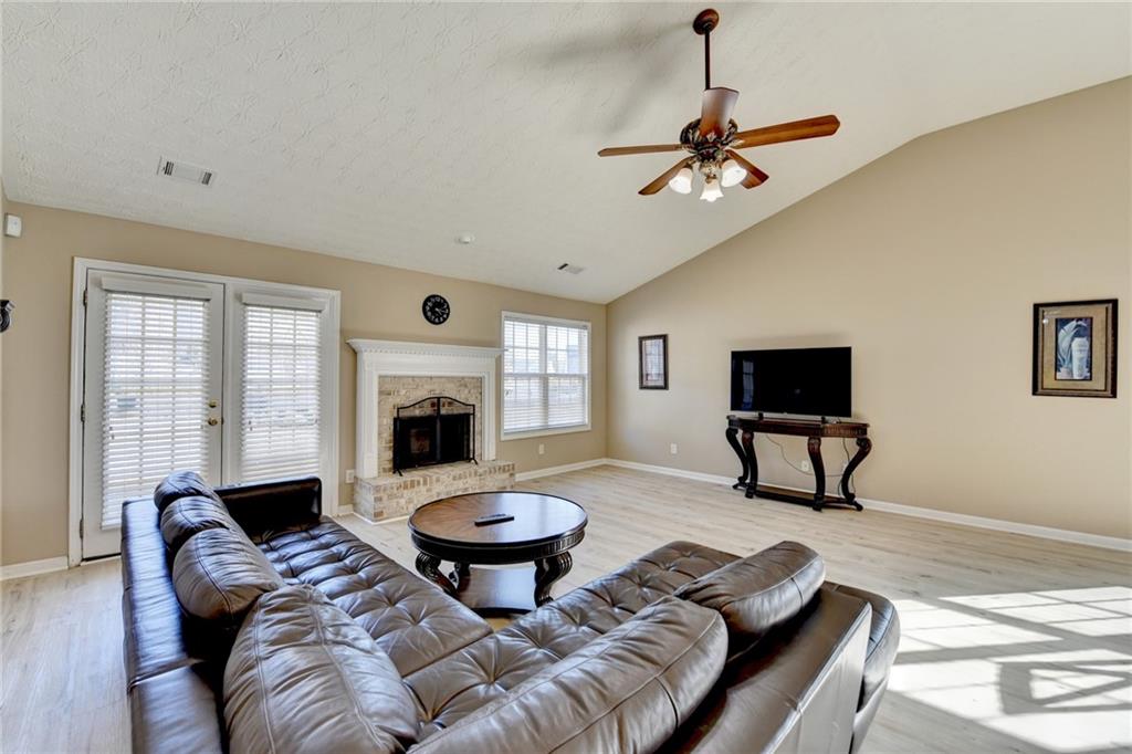 609 Grand Ashbury Lane, Buford, Georgia image 3
