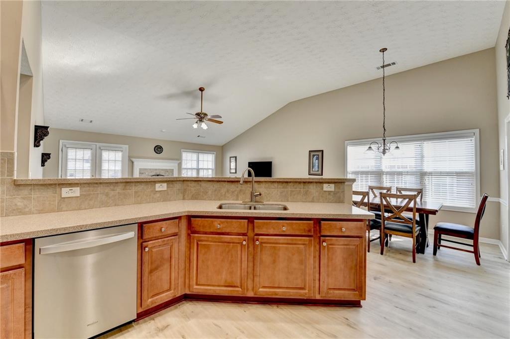 609 Grand Ashbury Lane, Buford, Georgia image 33