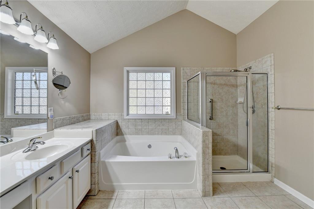 609 Grand Ashbury Lane, Buford, Georgia image 13