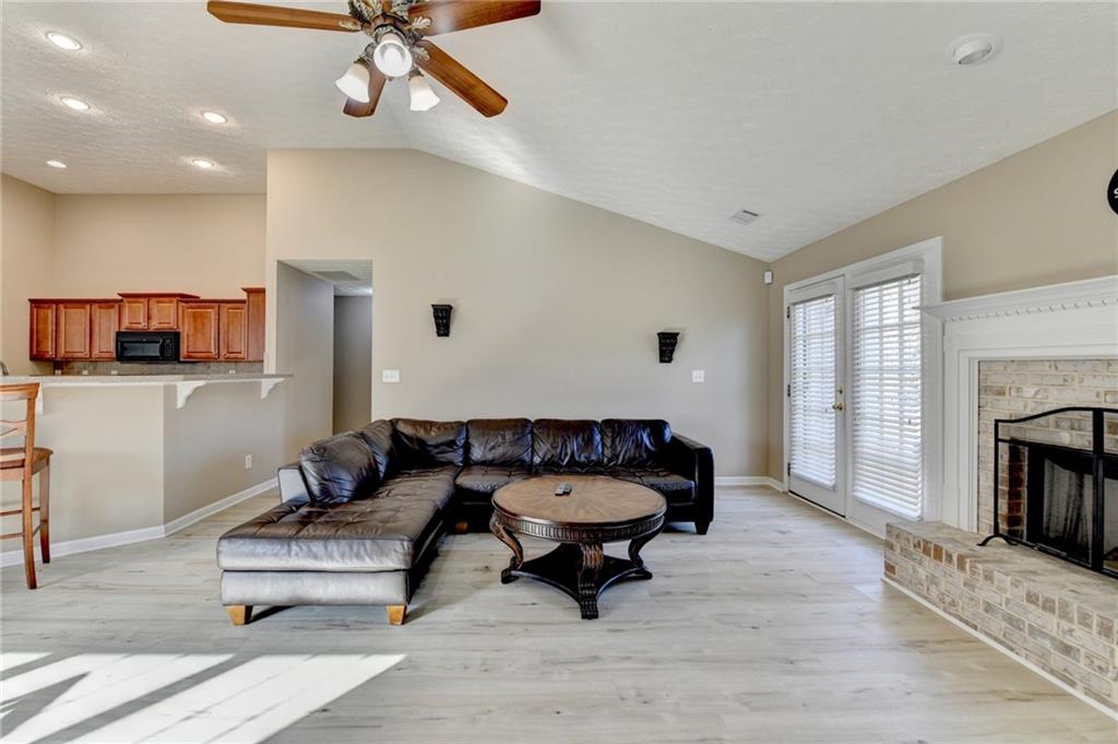 609 Grand Ashbury Lane, Buford, Georgia image 18