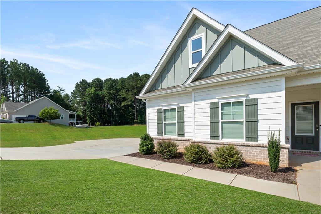 1074 Pine View Trail