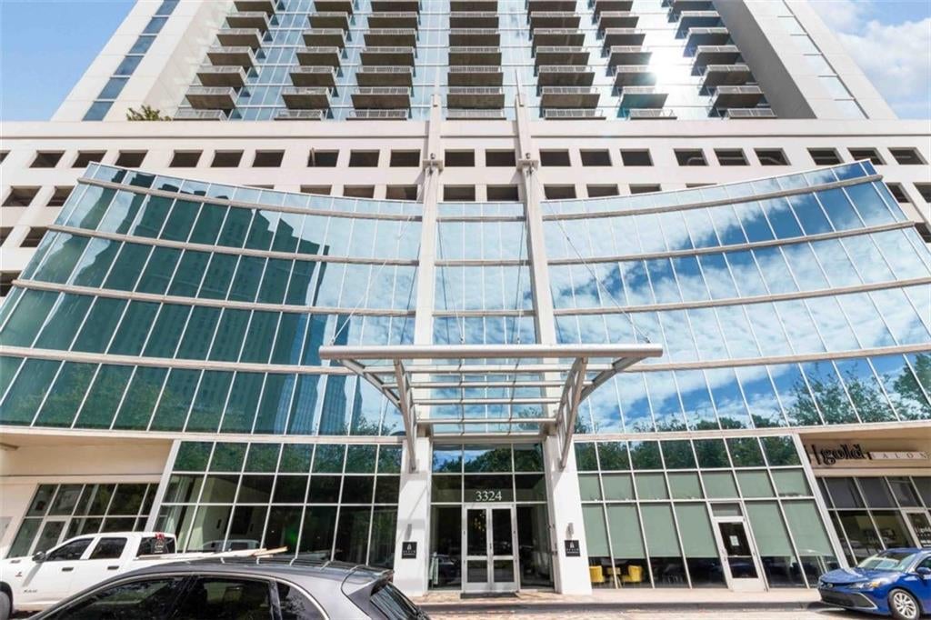3324 Peachtree Road NE 815