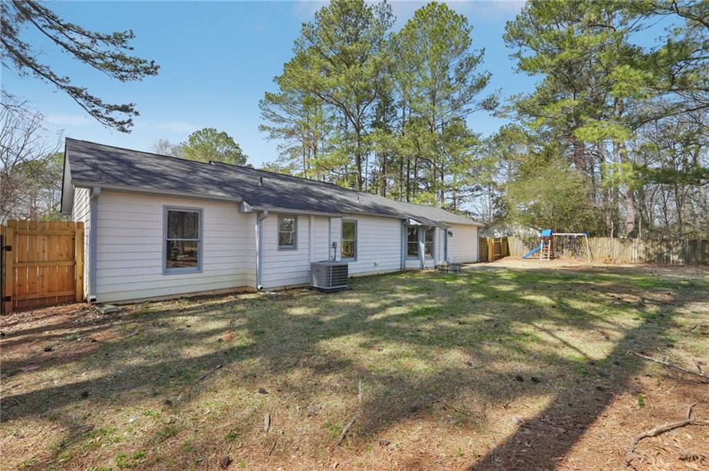 489 Natasha Drive, Auburn, Georgia image 37