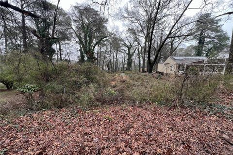 186 Howell Drive SW Atlanta GA 30331