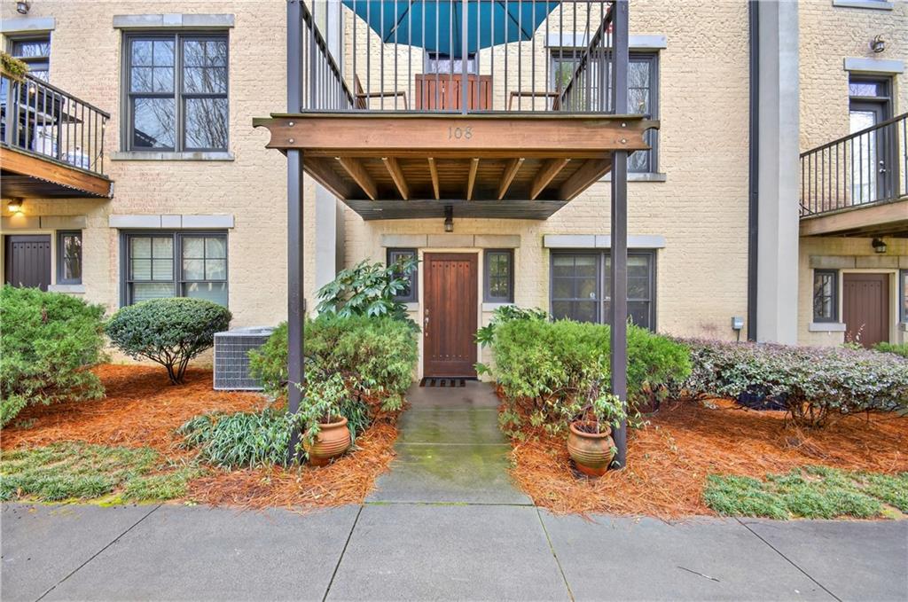 108 Knob Hills Circle