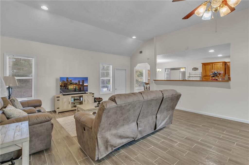 274 Sawgrass Way