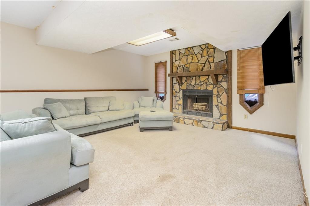 824 Cedar Lake Drive SE