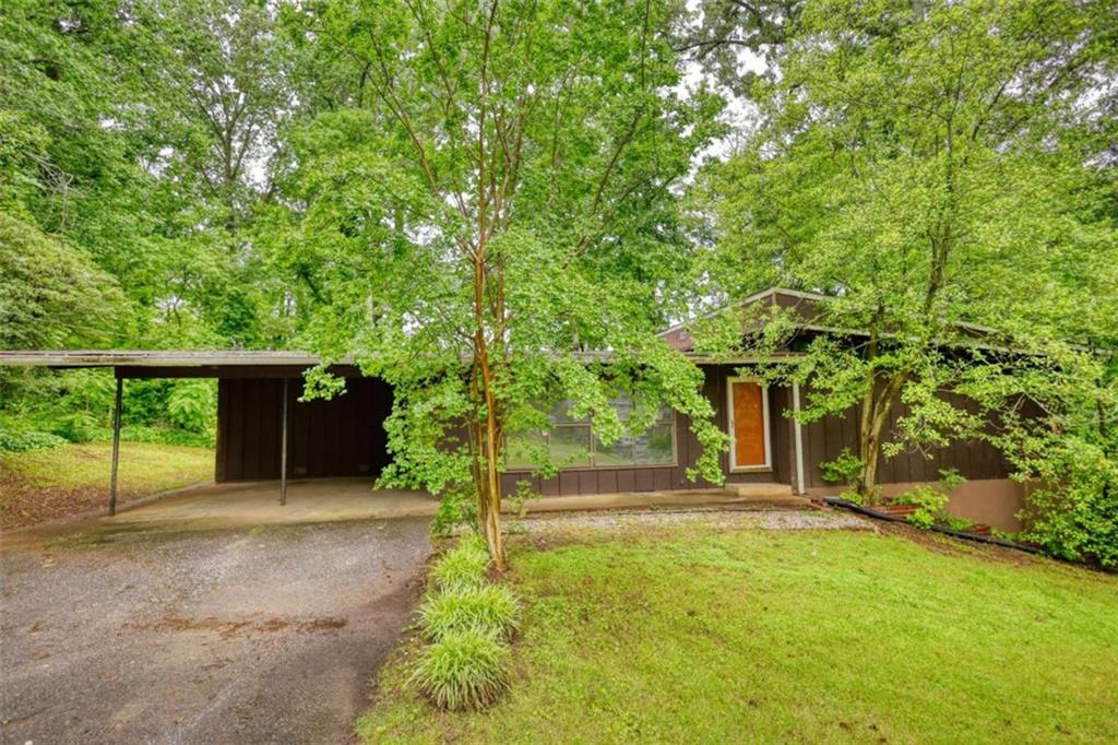 749 Dogwood Dr