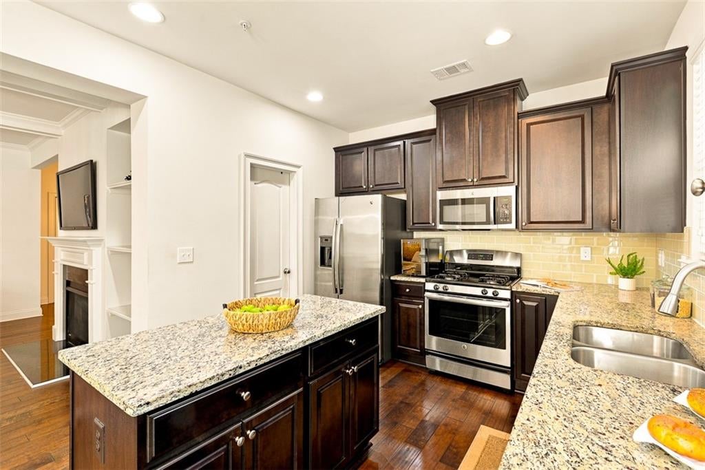 2018 Brightleaf Way 98