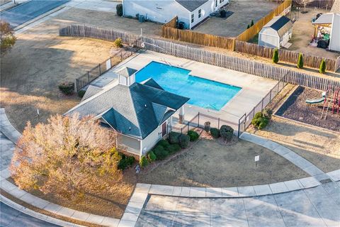 A home in Dawsonville