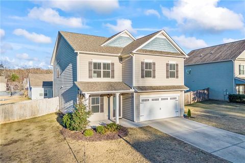 A home in Dawsonville