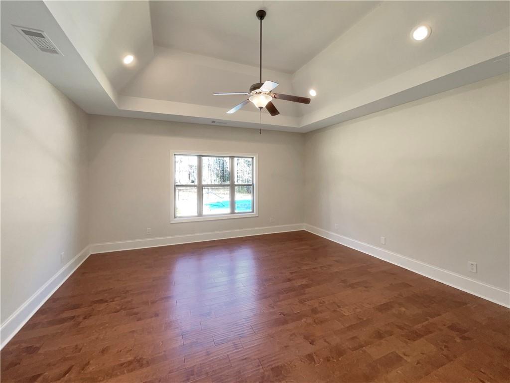 129 Elite Way