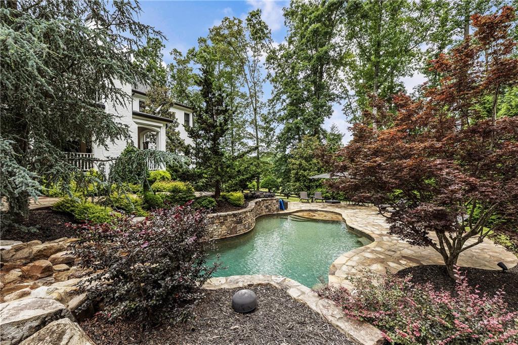 Estate with Acreage - Residential