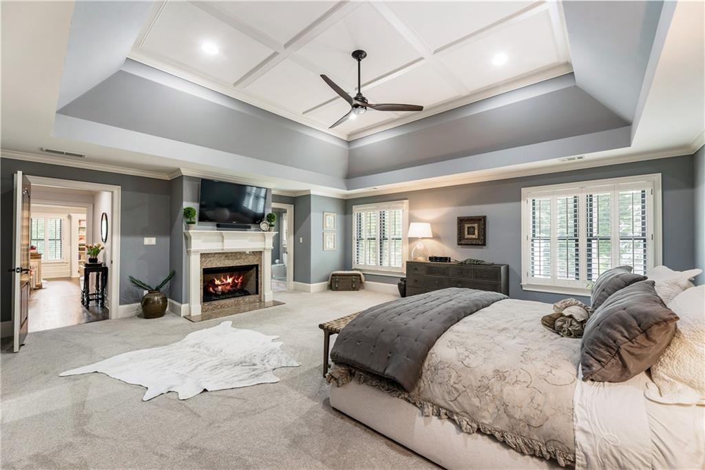Estate with Acreage - Residential