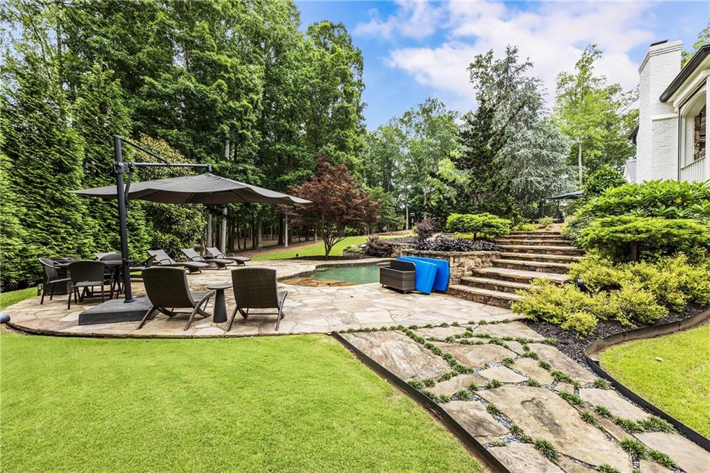 Estate with Acreage - Residential