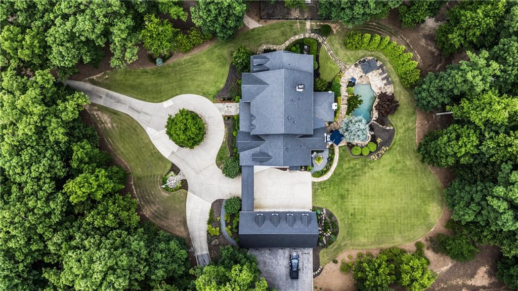 Estate with Acreage - Residential