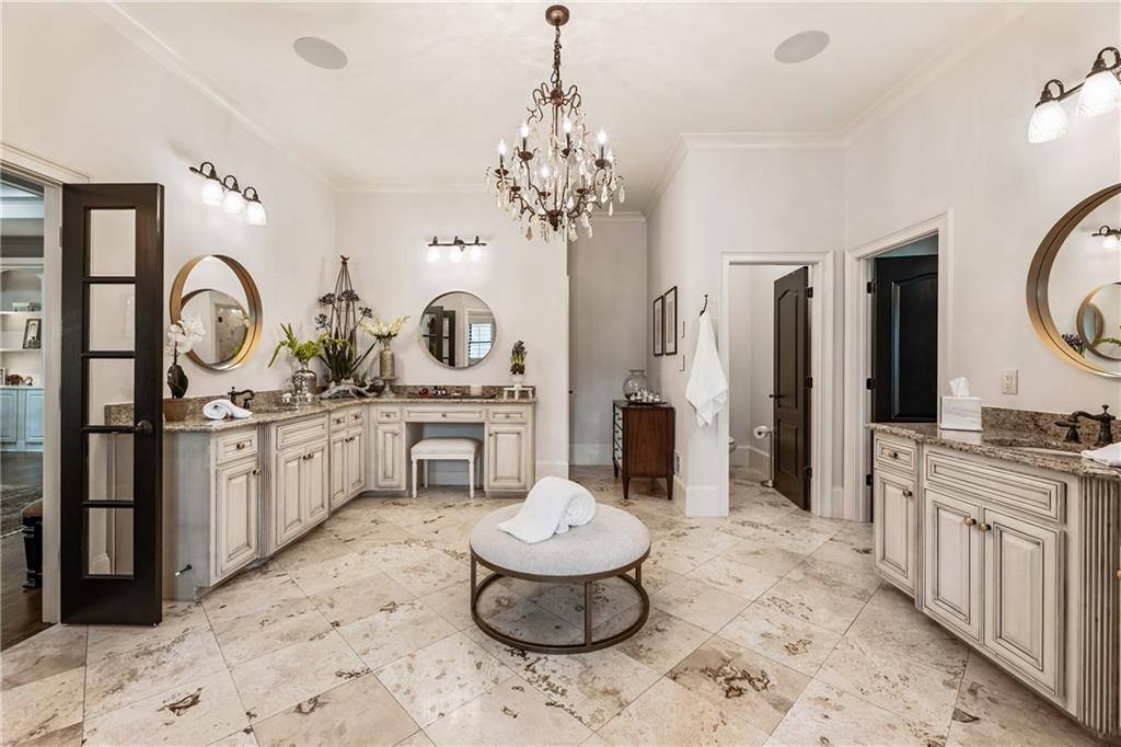 Estate with Acreage - Residential