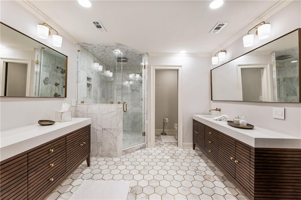 Estate with Acreage - Residential