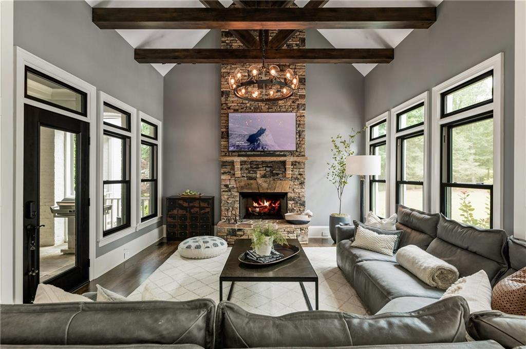 Estate with Acreage - Residential
