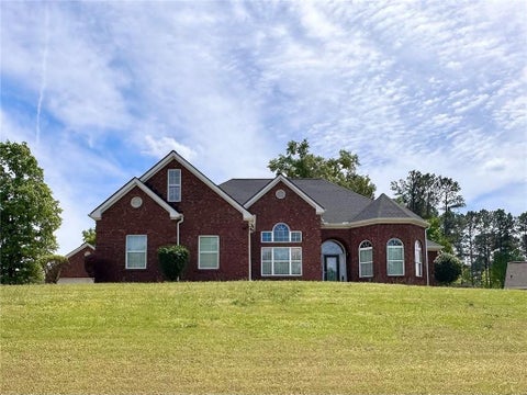Homes For Sale - 320 Pecan Court<br/> Mcdonough, GA 30252