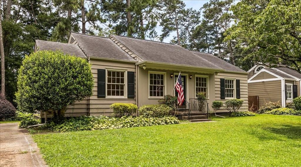 Lindridge-Martin Manor - Residential