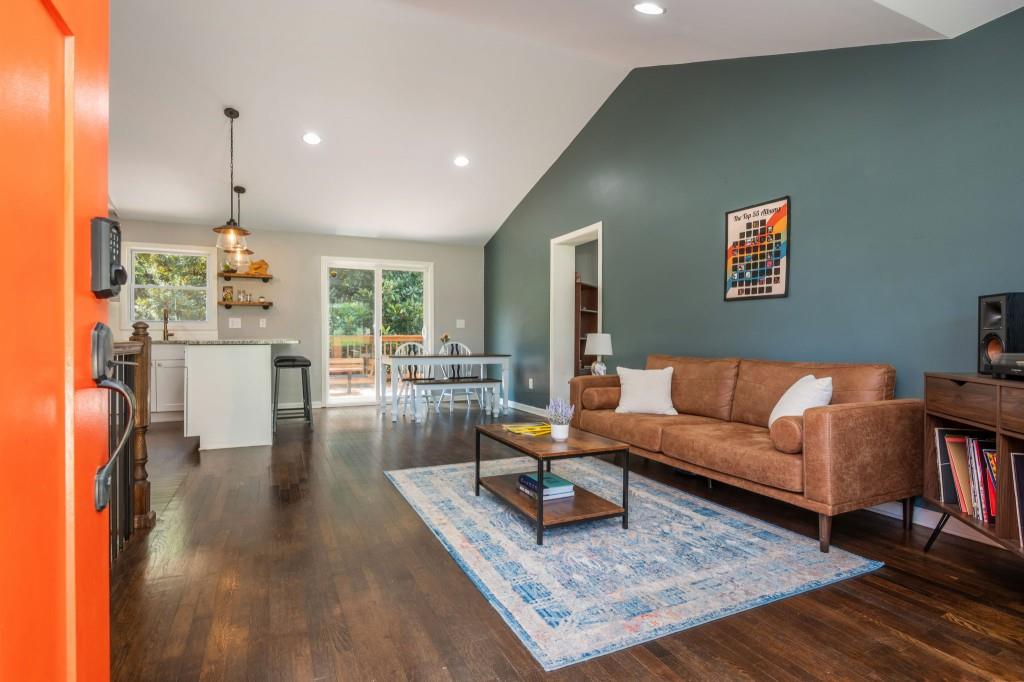 3063 Highland Drive