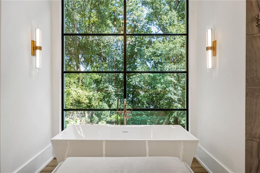 Atlanta Country Club - Residential
