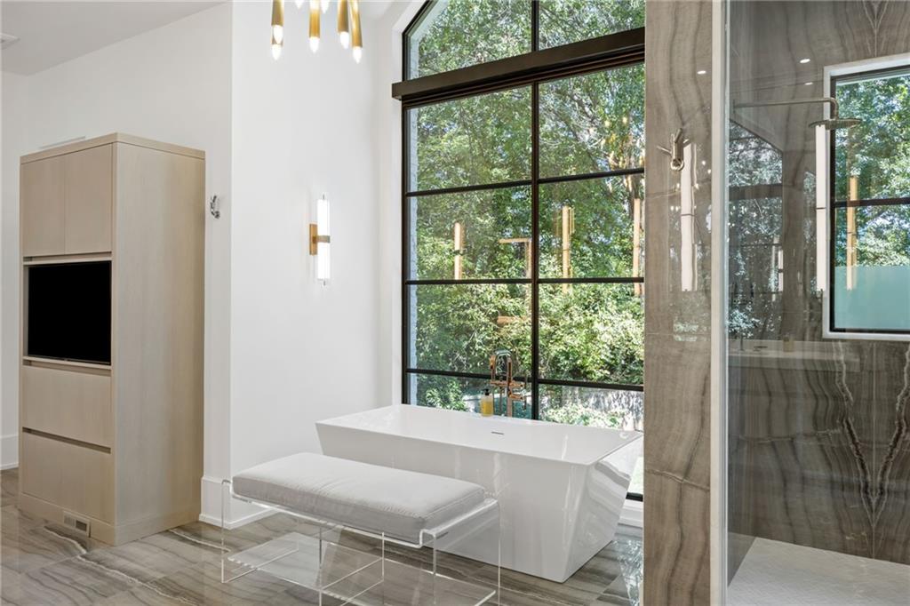 Atlanta Country Club - Residential