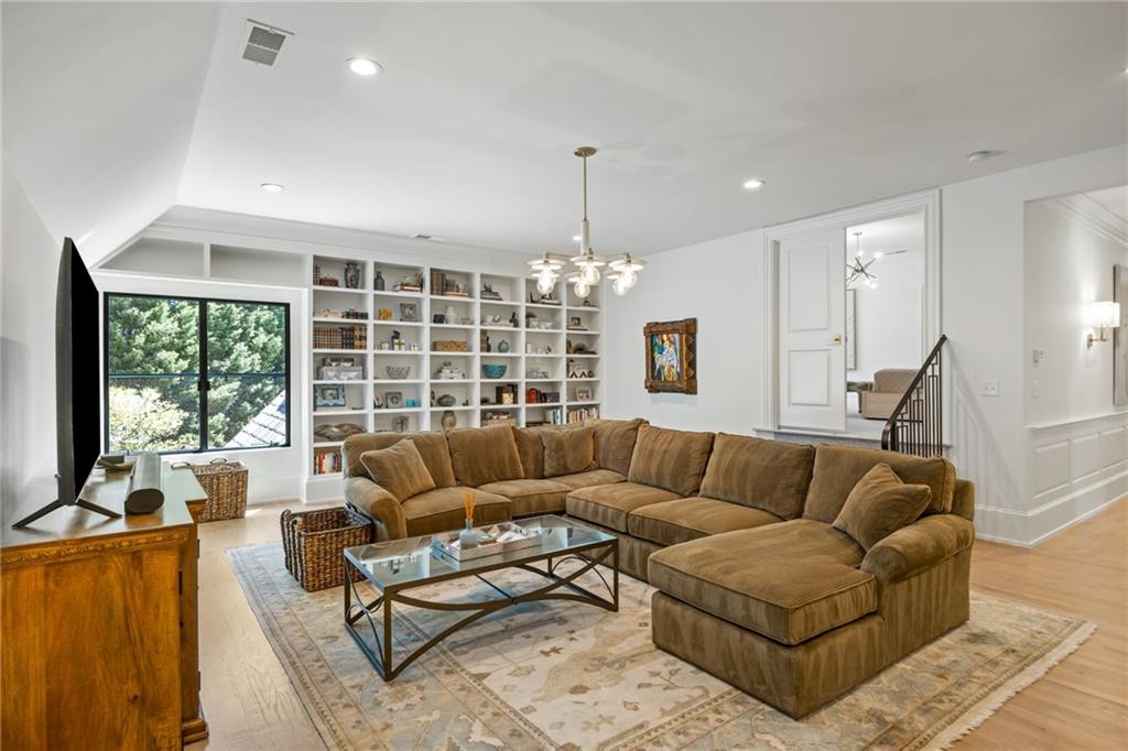 Atlanta Country Club - Residential