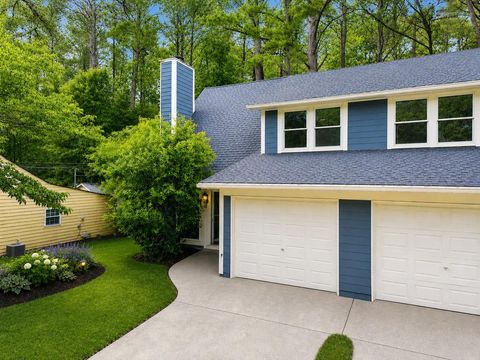 Townhouse For Rent - 4930 Farmstead Court<br/> Woodstock, GA 30188