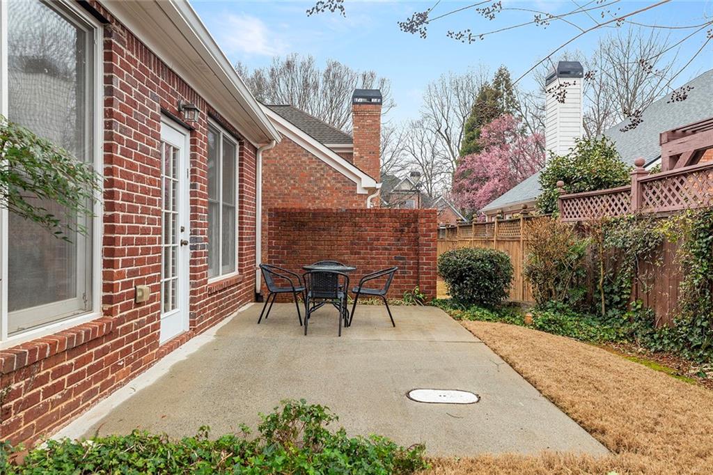 6275 Glen Oaks Lane, Atlanta, Georgia image 29