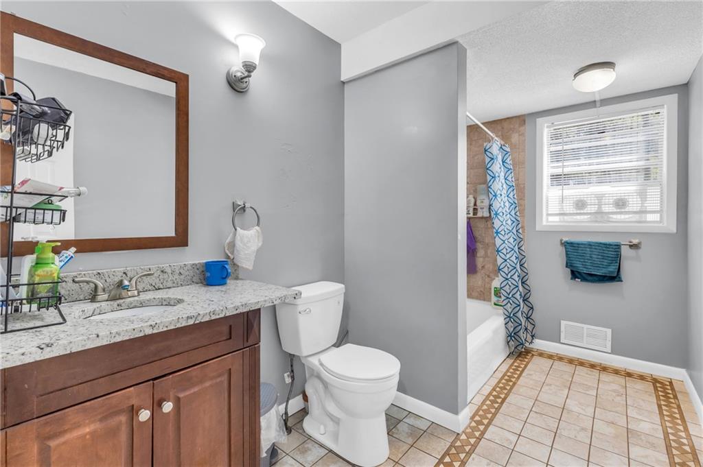 4444 Casco Lane, Lilburn, Georgia image 6